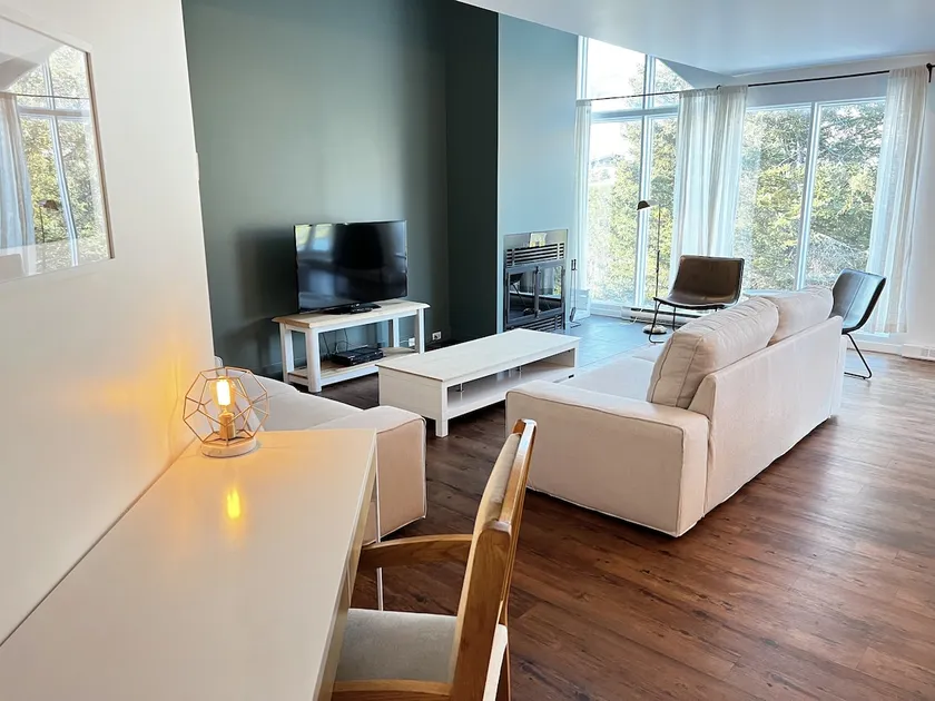 [V28] Villa Mont Sainte Anne | Private outdoor spa - Image 1