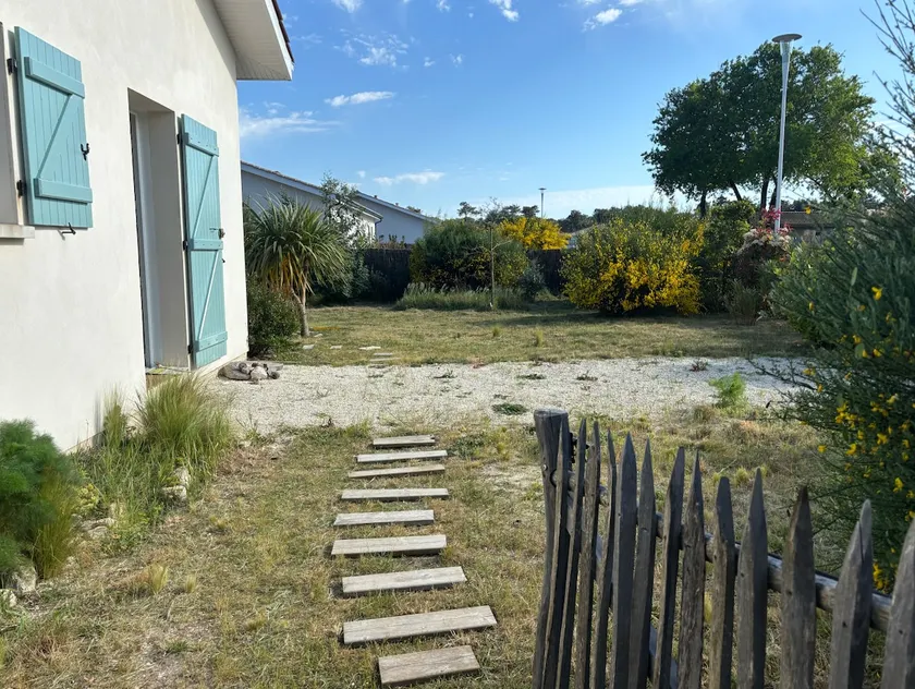 Villa 1200 m from beach & market, on the edge of the forest - Image 1