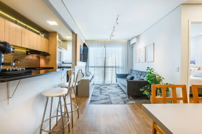 New, modern and stylish in the best location - Image 1