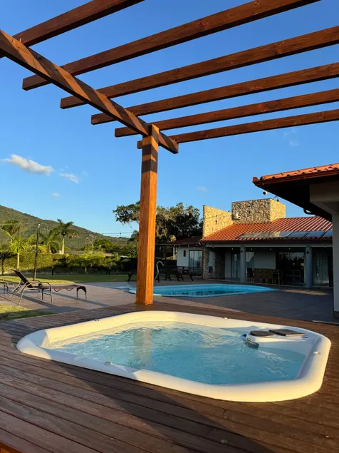 Exclusive Country House near Jurerê Beach. - Image 1