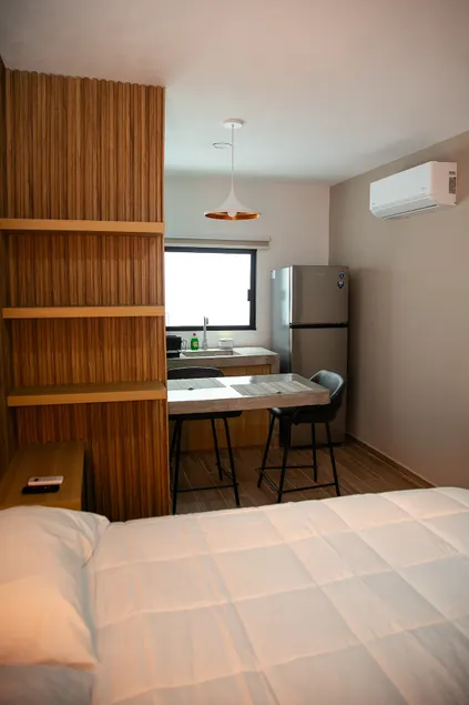 Beautiful new suites & loft 03 - Image 1
