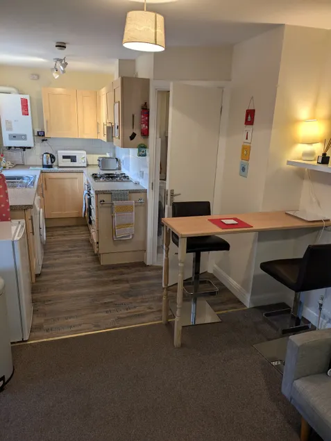 One Bedroom Ground Floor Garden Flat - Image 1