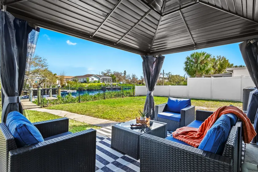 MCM Waterfront Retreat • Dock, Kayaks & Beaches - Image 1