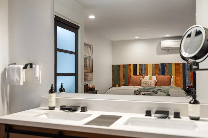 Sandy Retreat by the River with 220V outlet - Image 1