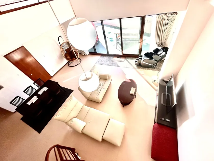 Beach, pool 5 min drive. Shopping, dining, karaoke within walking distance. Large balcony for cheers - Image 1