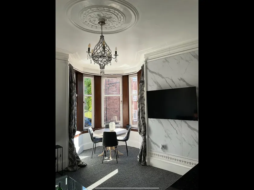 Beautiful 2 double bedrooms/2 baths apartment - Image 1