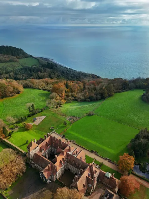 Manor house sleeps 12 Rousdon Estate Devon - Image 1