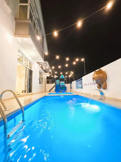 Desaru Kid Water Slide Private Pool & BBQ Homestay - Image 1