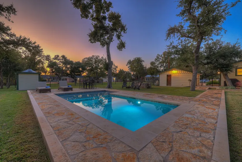 Dtown Drippin With New Pool! - Image 1