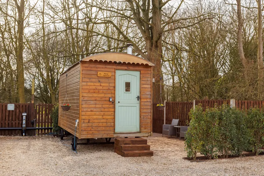 Honey Cabin - York - Image 1