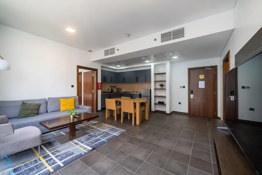 Two-Bedroom Apt, Serviced, 100 SqM /1000SqFt - Image 1