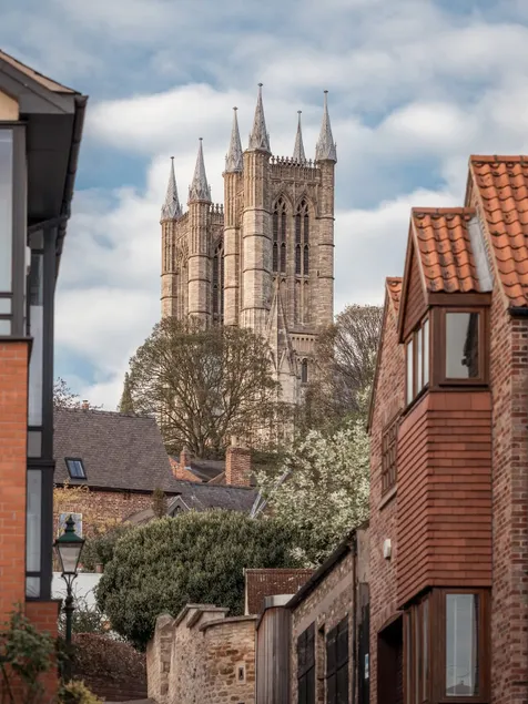 Lincoln Retreat - Image 1