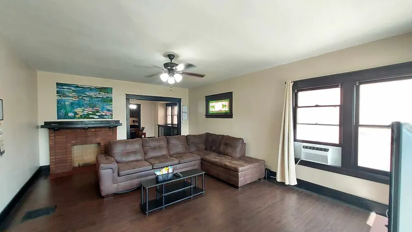 Nice 2BR Upstairs | Ideal for nurses and work - Image 1