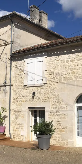 Quiet accommodation with private terrace | Angoulême - Image 1