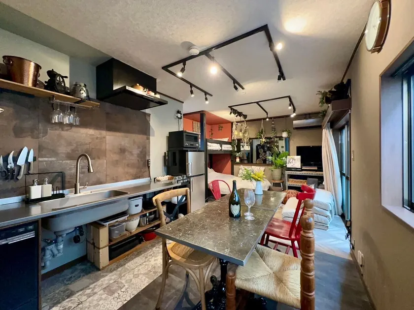 15 minutes to Shibuya and Shinjuku, nearest station 4 minutes on foot, Shimokitazawa within walking distance, 2 room set rental, maximum 5 people - Image 1