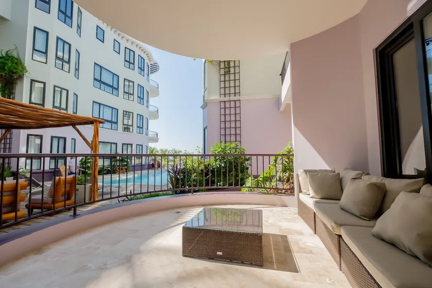 Diamante Suites -Ocean view D1- Pool/heart of Town - Image 1
