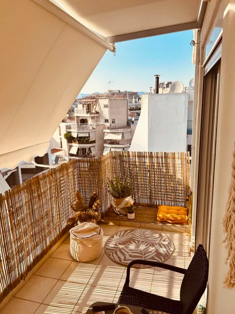 Central & Comfortable, with Acropolis view - Image 1