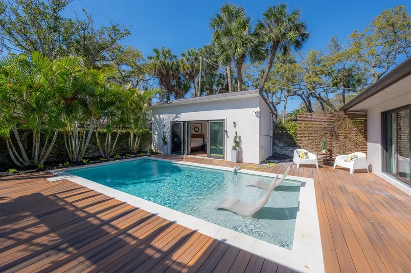 Luxe Tampa Villa | Guest House with Resort Vibes - Image 1