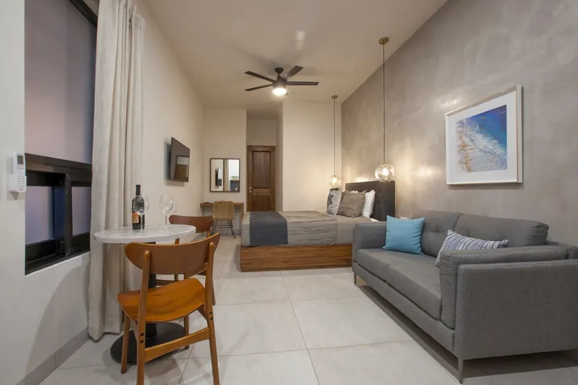 Beautiful loft for 2 on El Malecón – downtown - Image 1