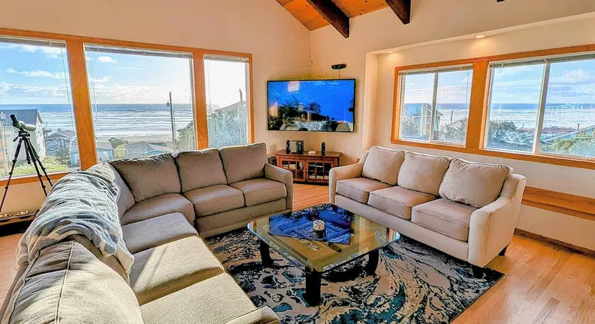 5BR w/3 Kings + Heceta’s Best Ocean Views! - Image 1