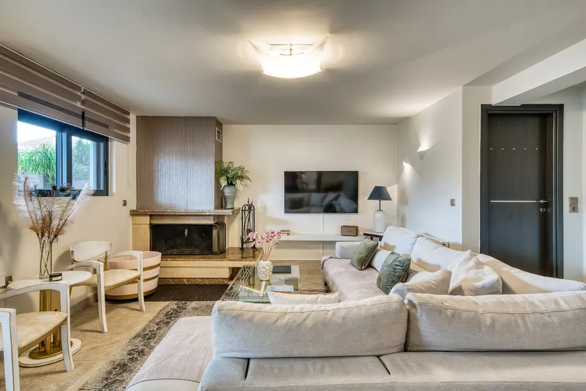 Deluxe Two-Bedroom Apartment| Lobelia Nafplio - Image 1