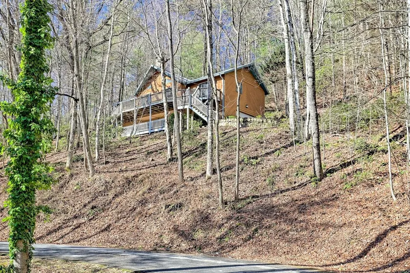 Walkers Mtn Retreat in Sky Valley! Dog friendly! - Image 1