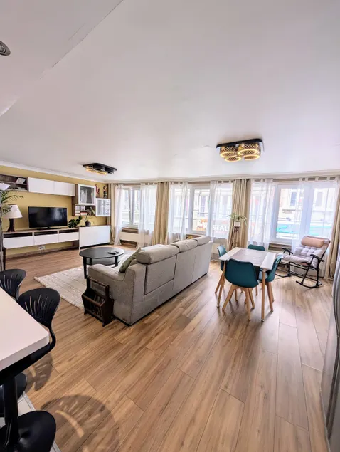 Superb apartment in the center of Mons - Image 1