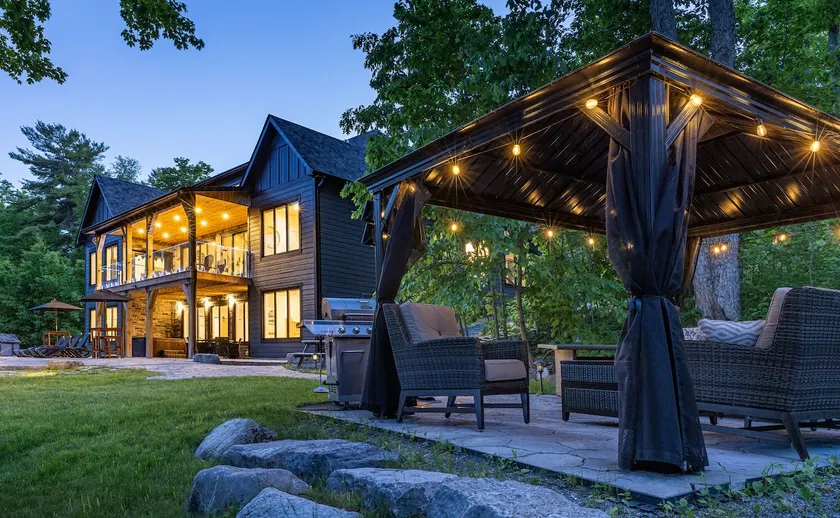 Lux-5 Bdrm-Waterfront+Hot Tub+Sauna+Game Rm+SUP's+ - Image 1