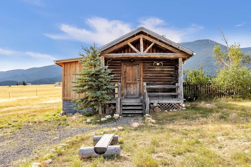 Outlaw Cabin | Restored Yellowstone Park Cabin - Image 1