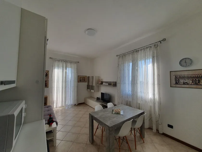 Apartment in Parabiago Station 2nd Floor - Image 1
