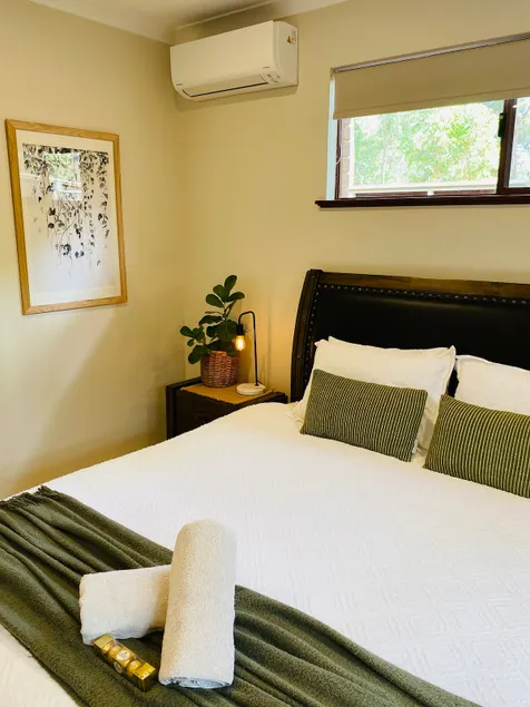 Das Grüne Zimmer. Selbstständige Kingsuite auf einem schönen Anwesen. - Image 1