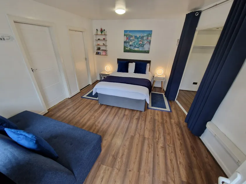 Seascape* Lovely Self-Contained Ground Floor Flat. - Image 1