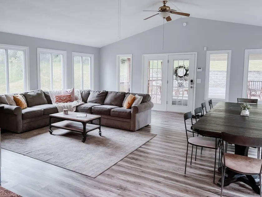 Bright and Spacious Maple Fork - Image 1