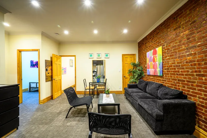 Lovely 2 Bedroom in Historic Washington Heights - Image 1