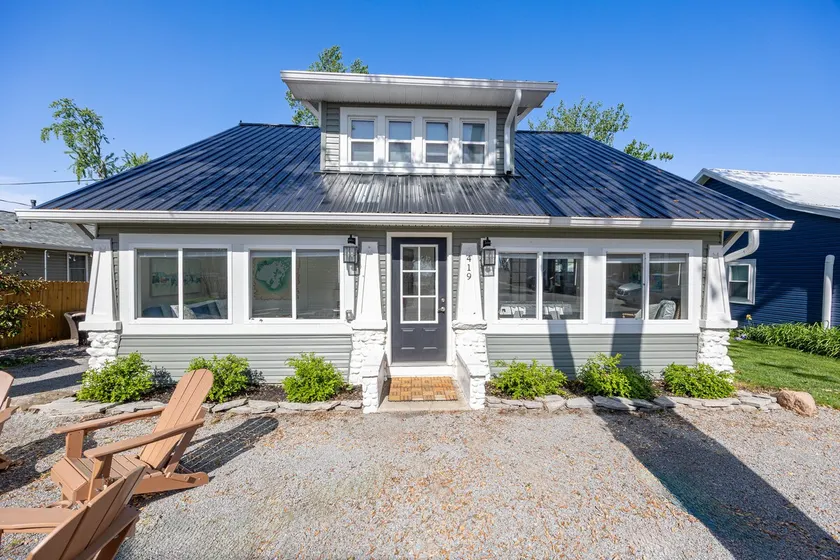 The Vintage Lake House w/ Private Dock - Image 1