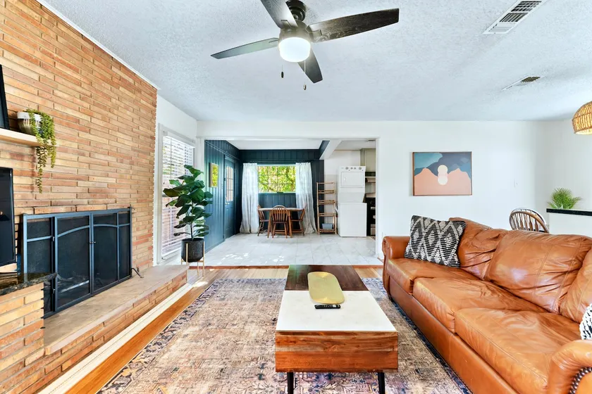 Tech Terrace Bungalow~Pet Friendly Yard~Walk To TTU Campus! - Image 1