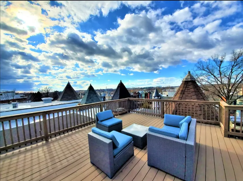 7 bedroom /4.5BA with additional in law suite. - Image 1
