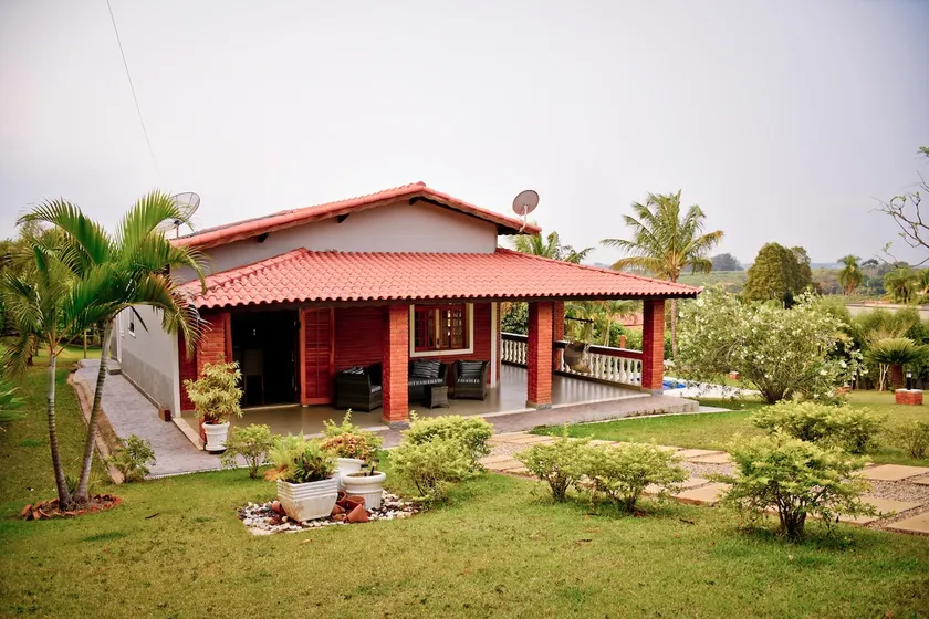 House in a gated community with a large structure - Image 1