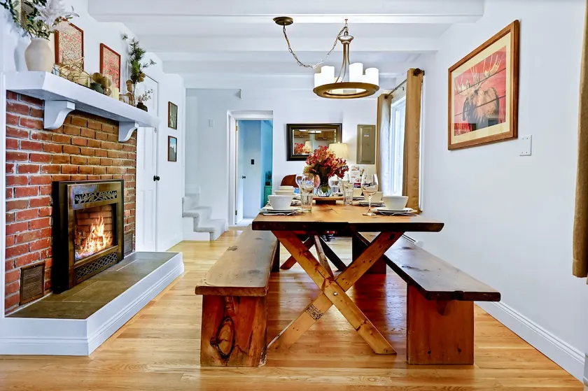 VT 5BR: Hot Tub, Fire Pit, Pet-Friendly - Image 1
