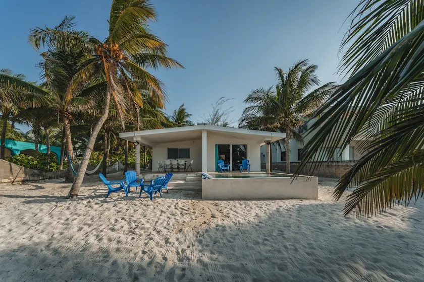 Casa Picheta by the sea with a pool - Image 1