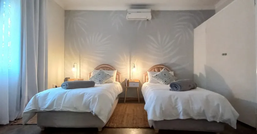 Elephant Blue Apartment - Image 1