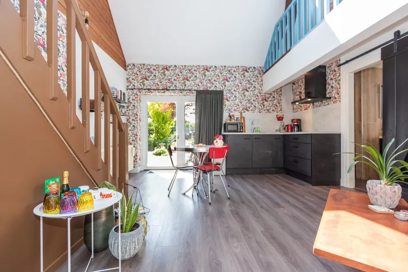 Luxury Wellness Studio with private sauna. Free wifi. - Image 1