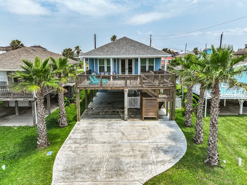 Beautiful Palm Beach House only 2 blocks from the beach - Image 1