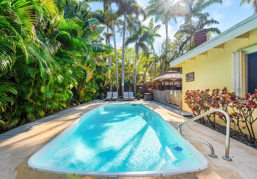 Tropical Escape · Heated Pool · Family Friendly - Image 1