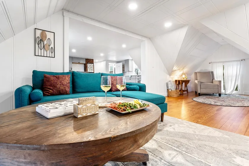 Peaceful 1BR | Reading Nook | Near Portland - Image 1