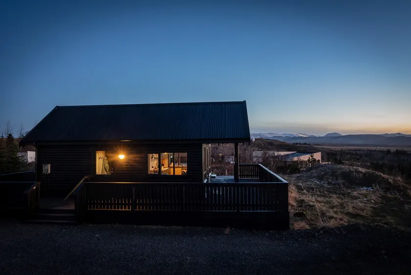 Cozy Cabin with a HOT TUB - Image 1