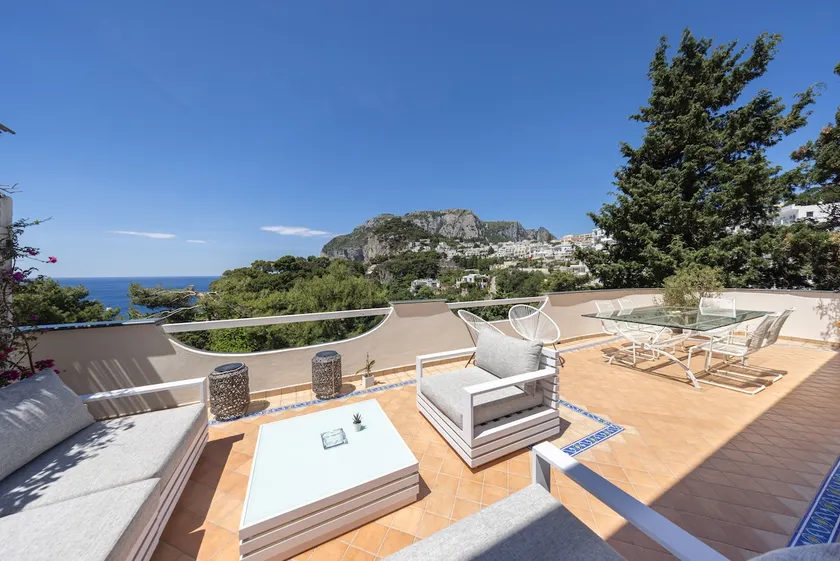 Capri center – Sofia, Oliveto Capri - Image 1