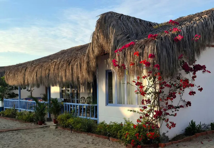 CASA PERLA AZUL beach house with ocean view - Image 1