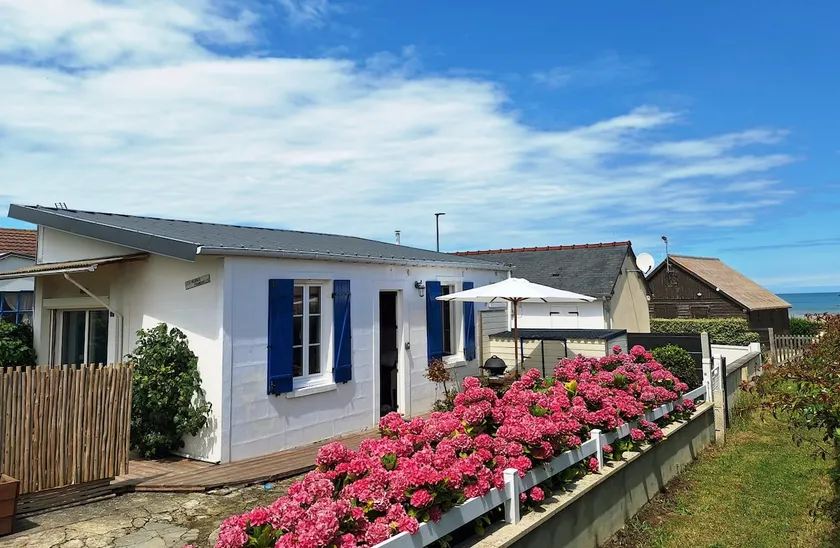 Quiet hours, ☀ Sea view - 50 m from the beach - Image 1