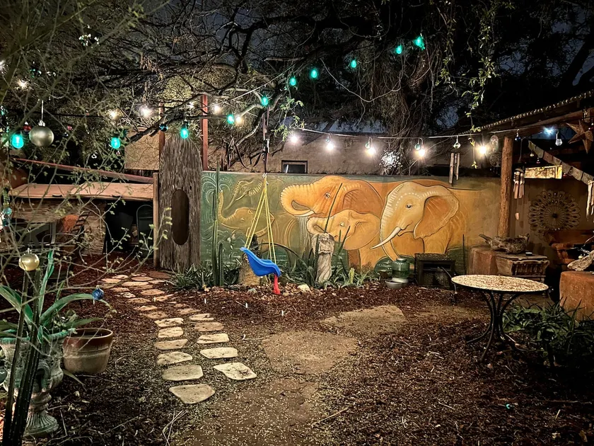 Charming 1 Bedroom near Downtown (must like cats!) - Image 1